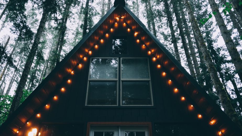 Holiday Roof Decorating